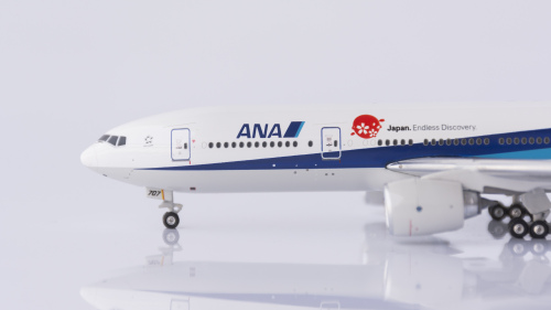 1/400 スケール Phoenix B777-200 ANA 全日空 Amazon.co.jp: Phoenix 1:400 完成品 ANA for Boeing 777-200