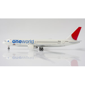 Japan Airlines 日本航空 Boeing 767-300 JA604J 2003s colors. OneWorld c/s. With rolling gears. PH10307 Phoenix 1:400