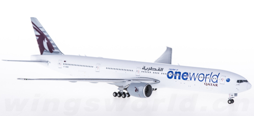 Qatar 卡塔尔航空 Boeing 777-300ER A7-BAB 2010s colors.  PH11475 Phoenix 1:400