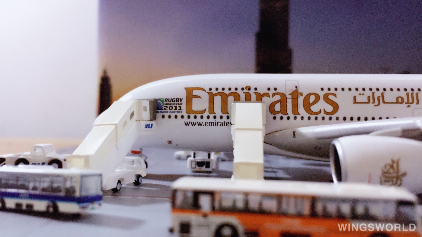 Phoenix 1:400 PH4A6EDN Emirates 阿联酋航空 Airbus A380-800 A6-EDN