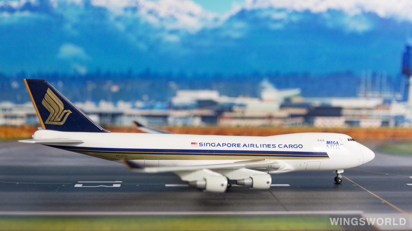 Dragon Models 1:400 55226 Singapore Airlines 新加坡航空 Boeing 747-400 9V-SFD