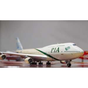 PIA 巴基斯坦航空 Boeing 747-300 AP-BFX  IF743005 Inflight200 1:200