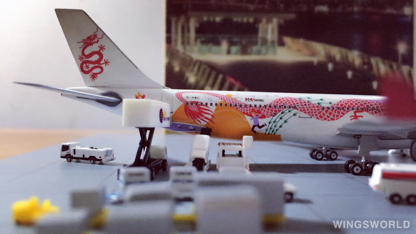 Phoenix 1:400 PHBHWG Dragonair 港龙航空 Airbus A330-300 B-HWG