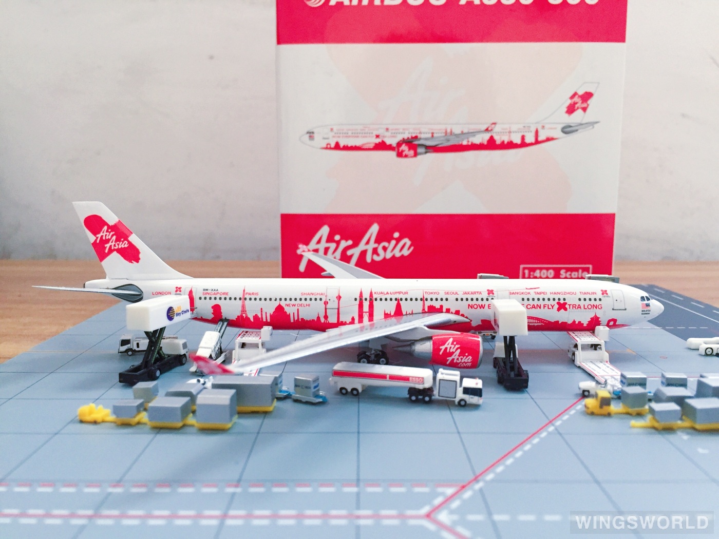 Phoenix 1:400 PH10474 AirAsia 亚洲航空 Airbus A330-300 9M-XAA