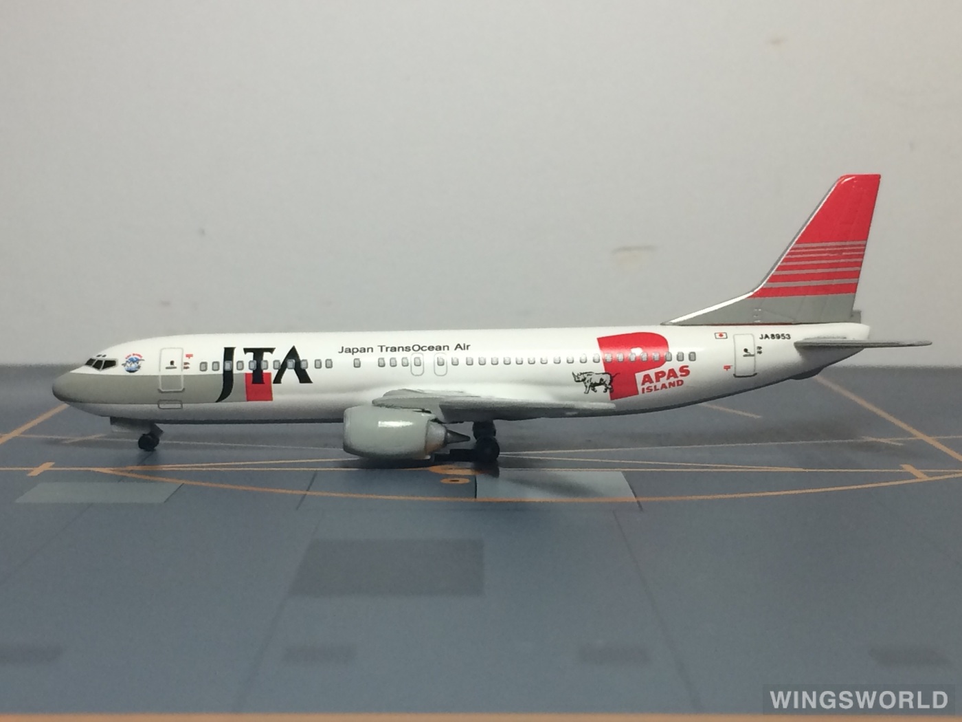 Dragon Models 1:400 55145 Japan Transocean Air 日本越洋航空 Boeing 737-400 JA8953