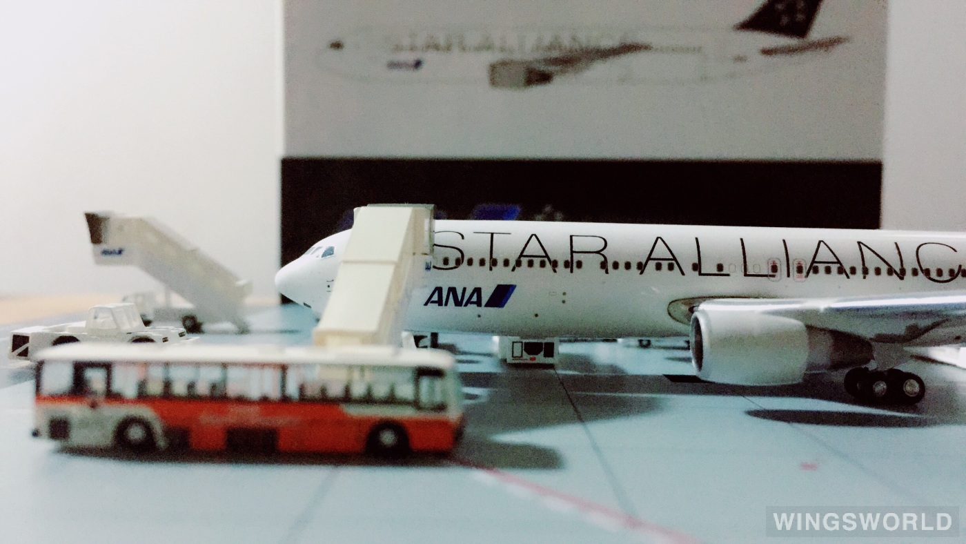 Phoenix 1:400 PH10398 ANA 全日空 Boeing 767-300 JA614A