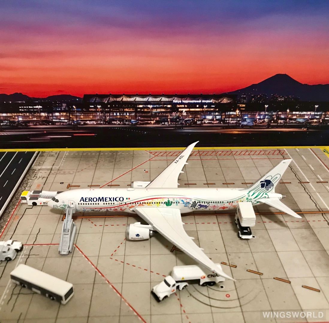 Phoenix 1:400 PH11318 Aeroméxico 墨西哥国际航空 Boeing 787-9 XA-ADL