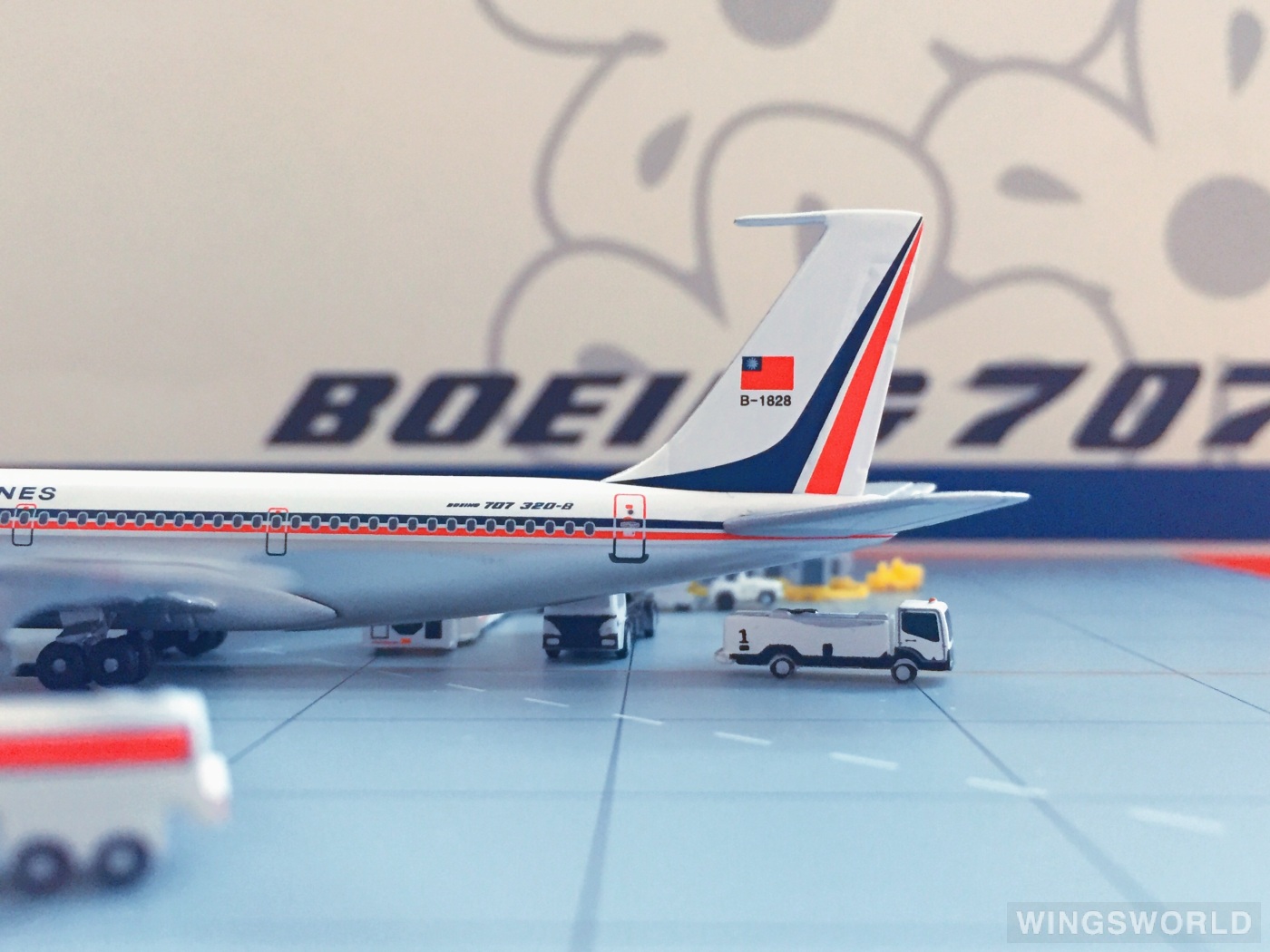 AeroClassics 1:400 ACB1828 China Airlines 中华航空 Boeing 707-300 B-1828