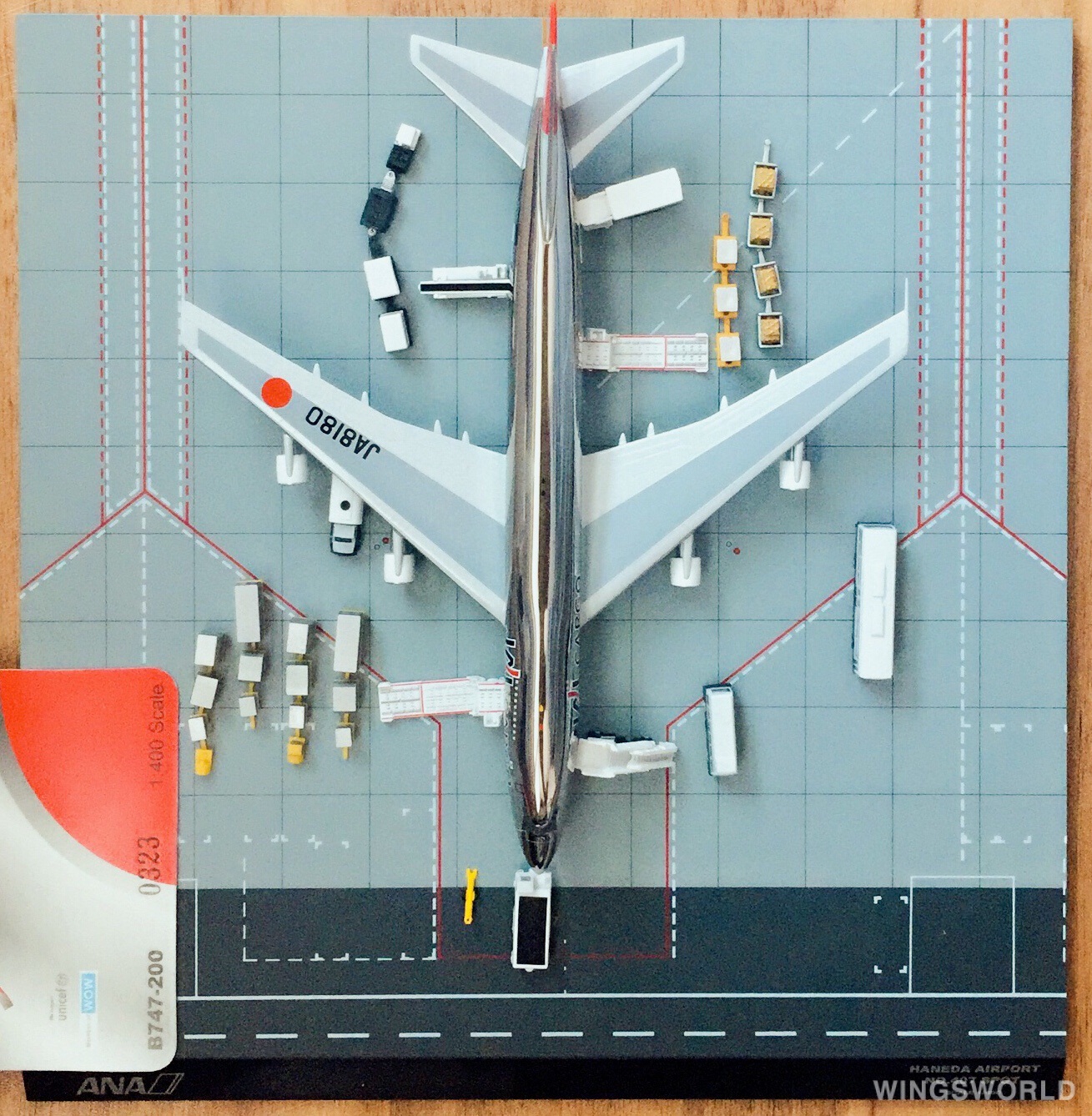 Big Bird 1:400 BB4-2003-11B Japan Airlines 日本航空 Boeing 747-200 JA8180