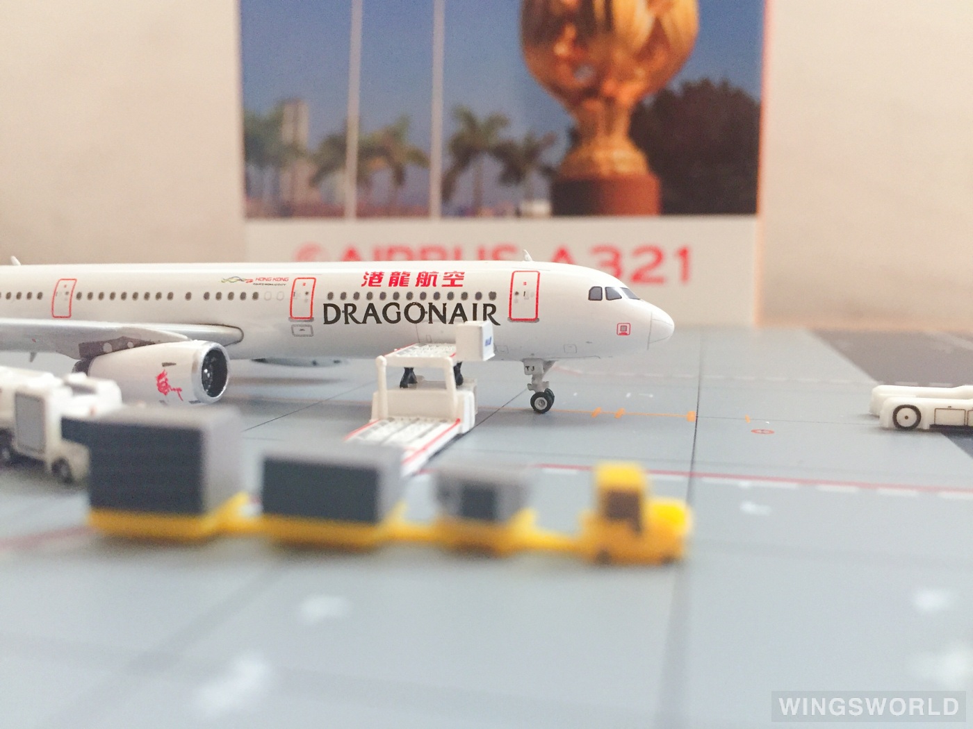 Phoenix 1:400 PH04063 Dragonair 港龙航空 Airbus A321 B-HTJ