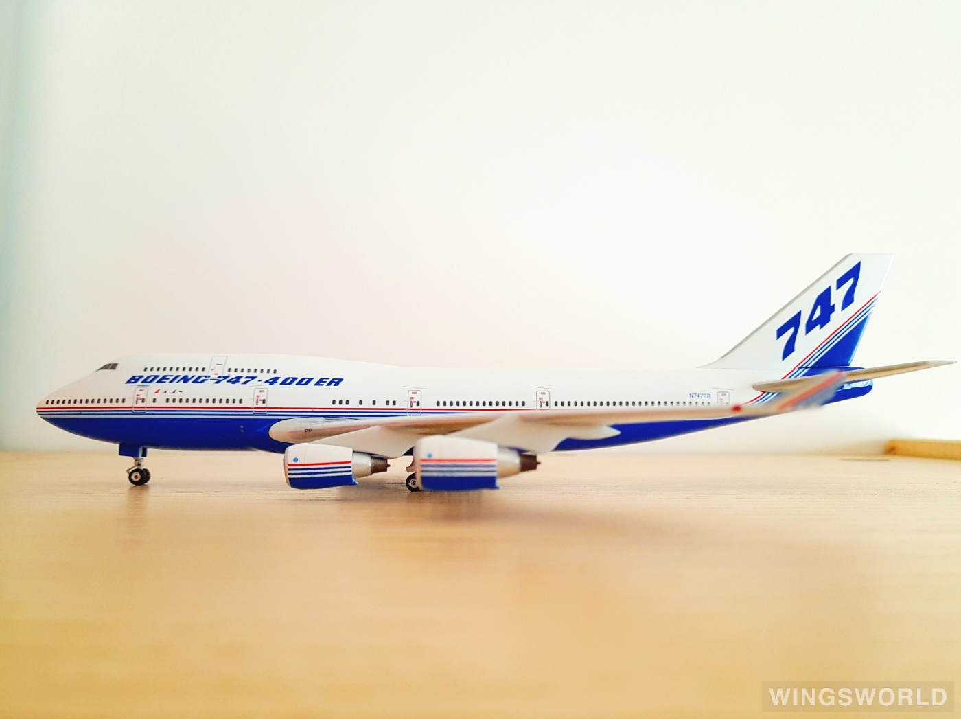 Jet-X 1:400 Boeing 747-400 Boeing 波音公司JX104 N747ER 的照片作者 