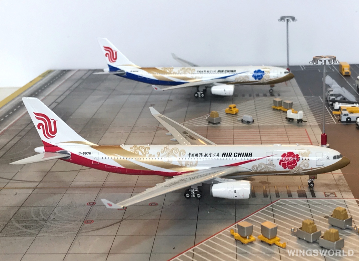 Phoenix 1:400 PH10899 Air China 中国国际航空 Airbus A330-200 B-6075