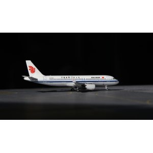 Air China 中国国际航空 Airbus A320 B-1853 1990s colors. With rolling gears. AC4B1853 AeroClassics 1:400