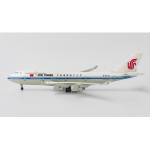 Air China 中国国际航空 Boeing 747-400 B-2472 1990s colors. 56300 Dragon Models 1:400