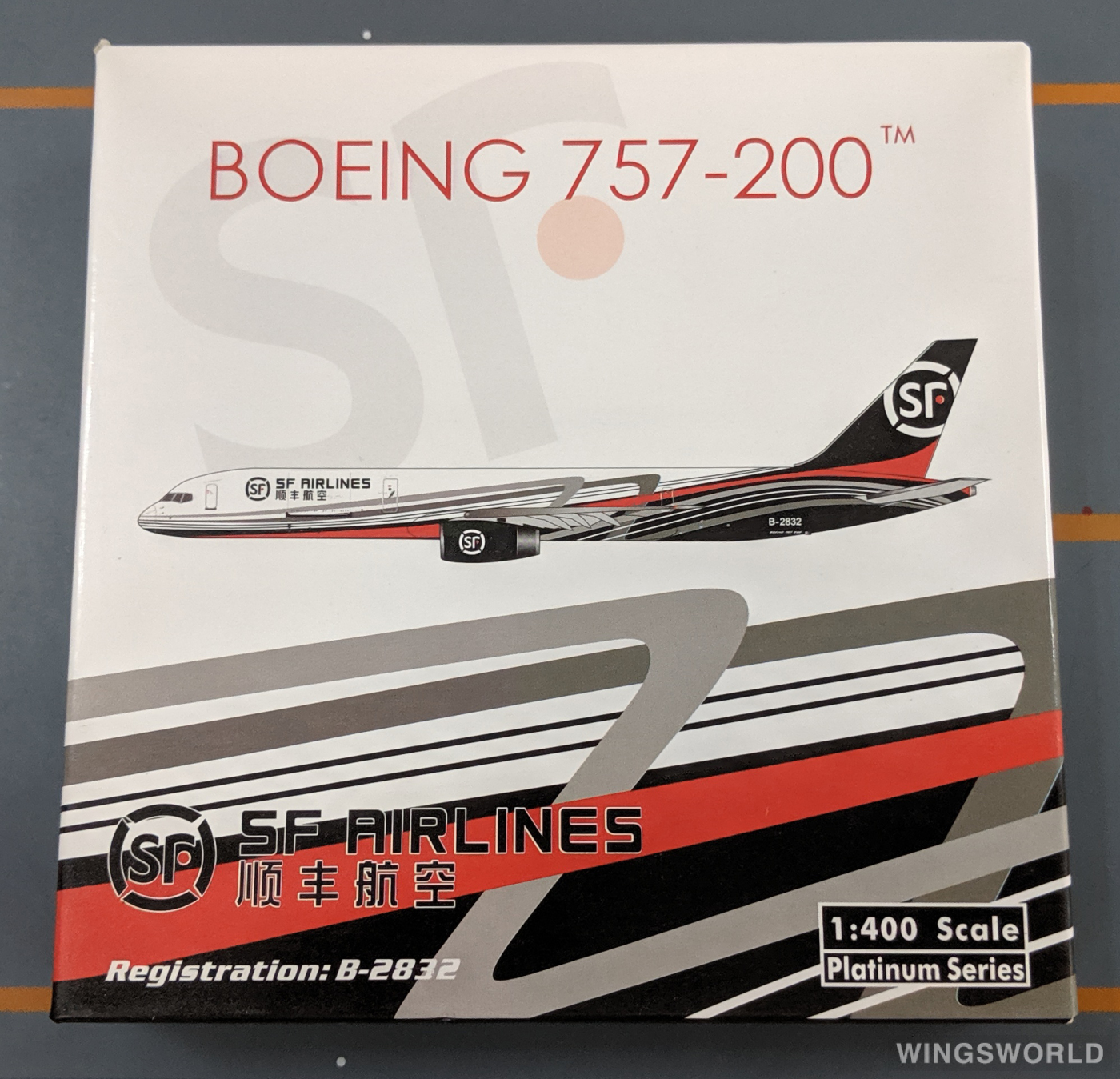 Phoenix 1:400 PH10587 SF Airlines 顺丰航空 Boeing 757-200 B-2832