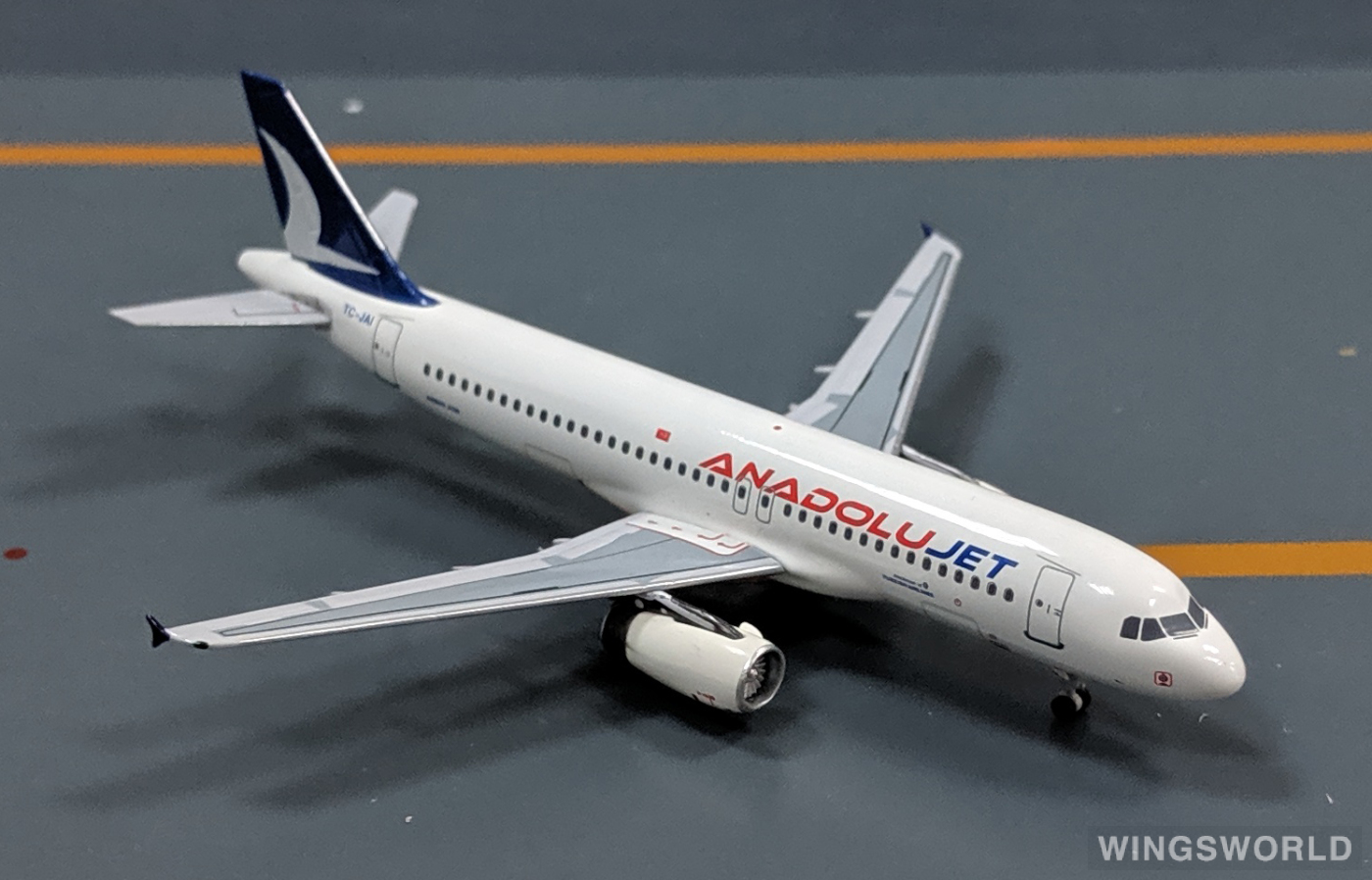 AeroClassics 1:400 ACTCJAI AnadoluJet Airbus A320 TC-JAI