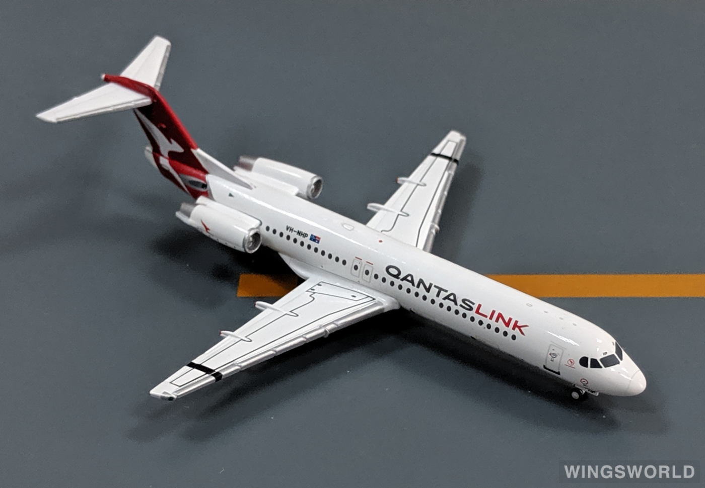 Geminijets 1:400 GJQFA1696 QantasLink 澳洲连线航空 Fokker 100 VH-NHP