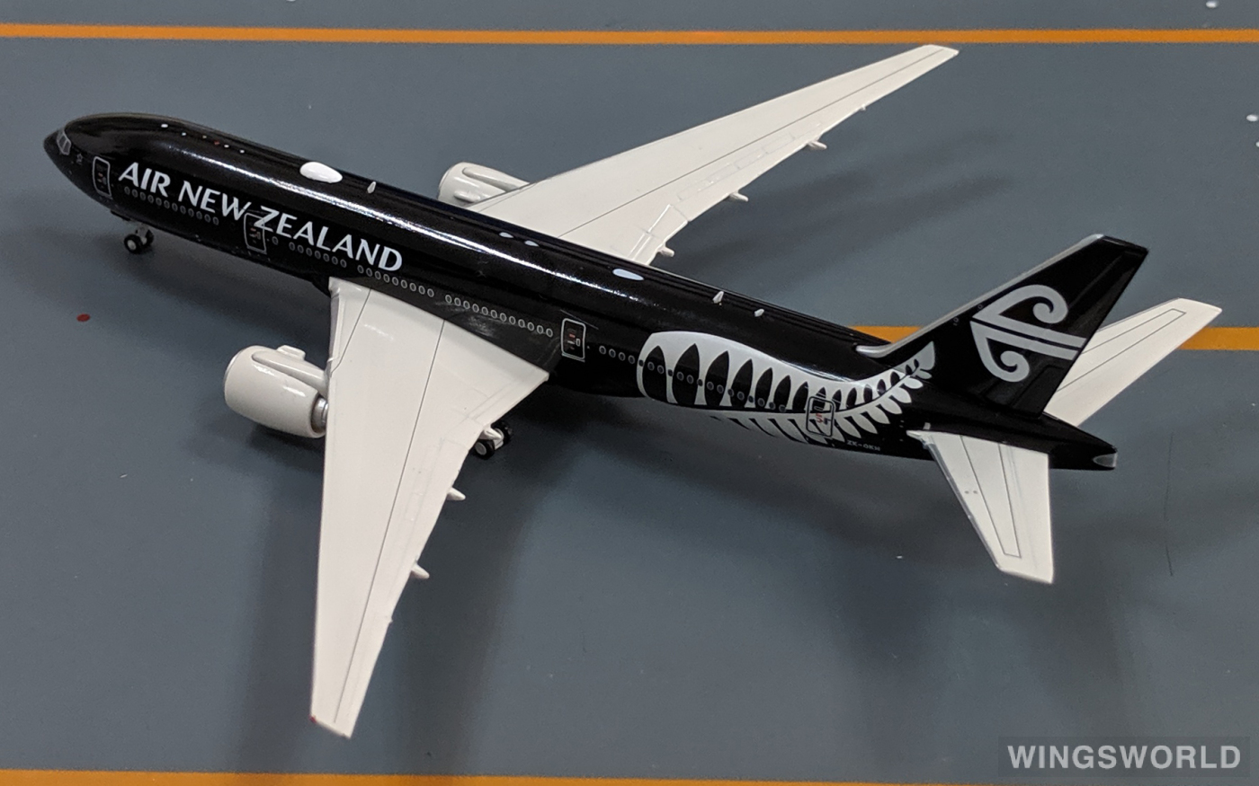 Geminijets 1:400 GJANZ1840 Air New Zealand 新西兰航空 Boeing 777-200 ZK-OKH