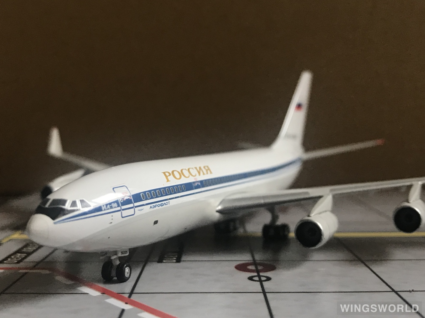 Phoenix 1:400 PH10744 Aeroflot 俄罗斯航空 Ilyushin Il-96 CCCP-96005