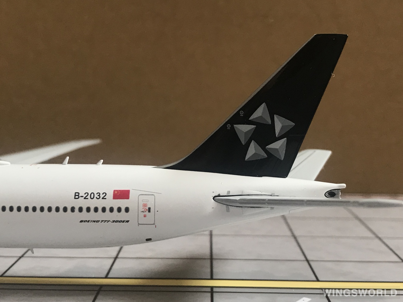 JC Wings 1:400 KD4102 Air China 中国国际航空 Boeing 777-300 B-2032