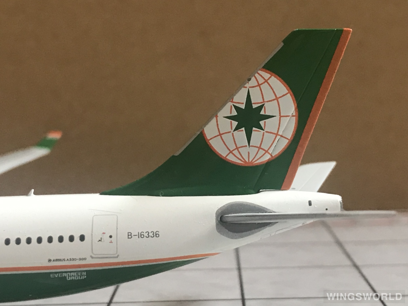 JC Wings 1:400 LH4002 EVA Air 长荣航空 Airbus A330-300 B-16336