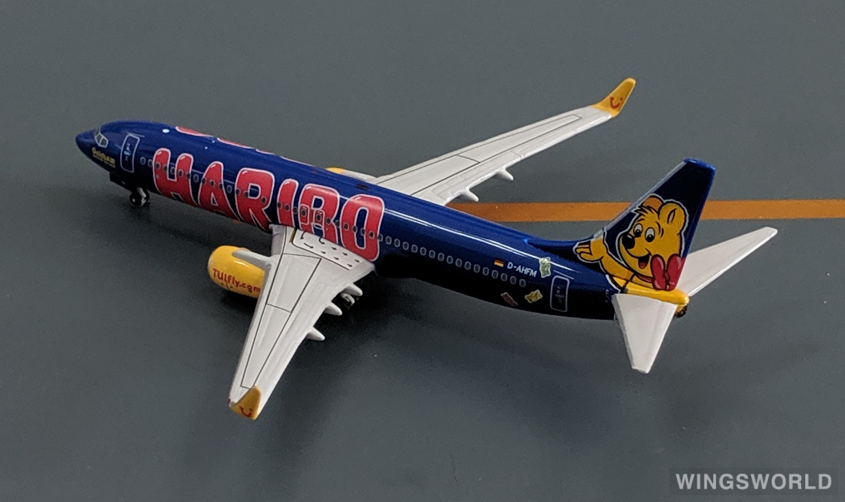 Phoenix 1:400 PH10295 TUI Airways 途易航空 Boeing 737-800 D-AHFM