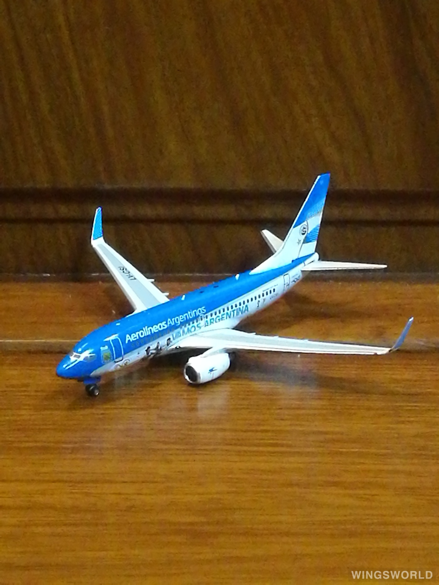 Phoenix 1:400 PH10976 Aerolíneas Argentinas 阿根廷航空 Boeing 737-700 LV-CSI