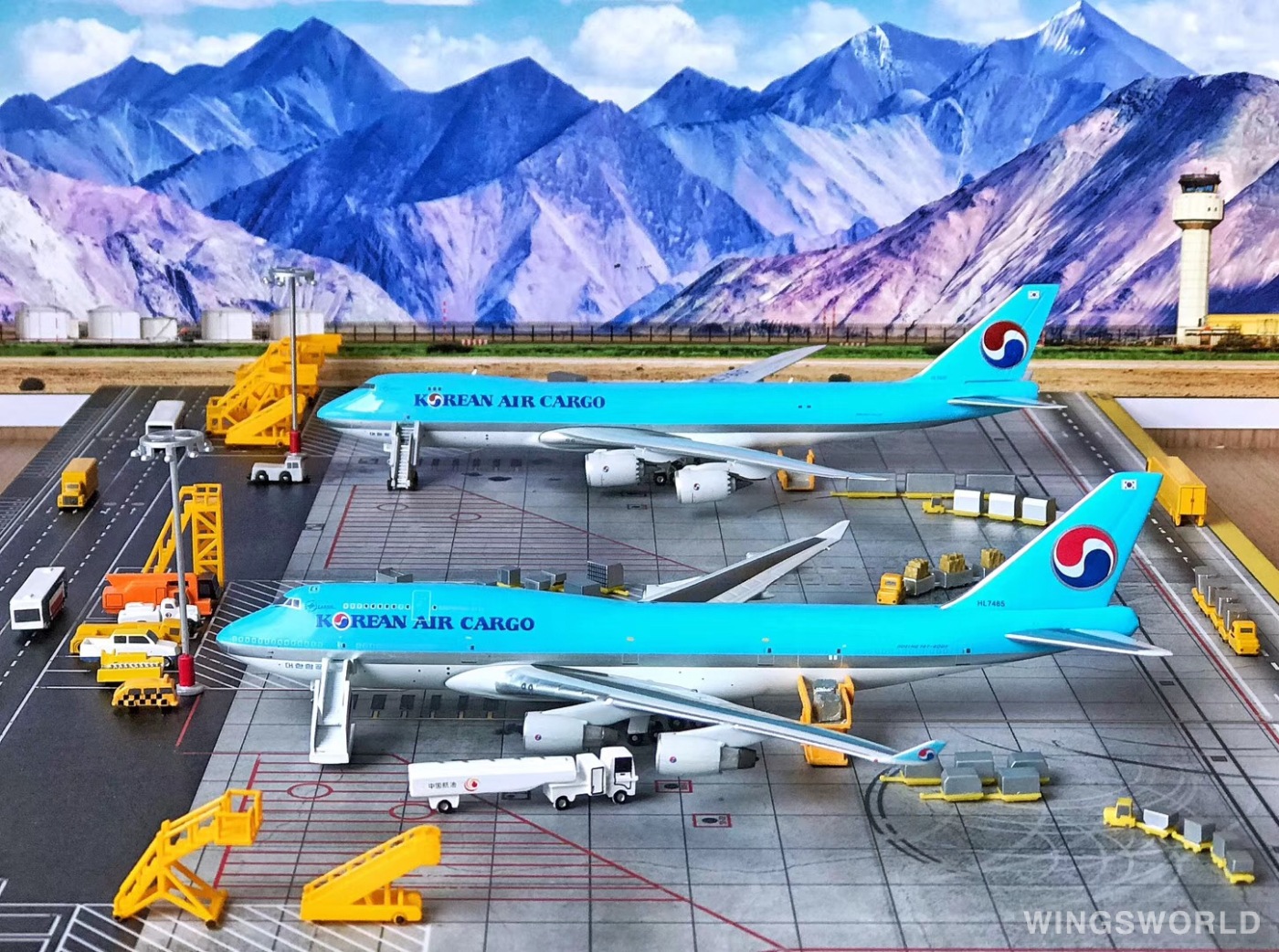 Apollo 1:400 A13117 Korean Air 大韩航空 Boeing 747-400 HL7485