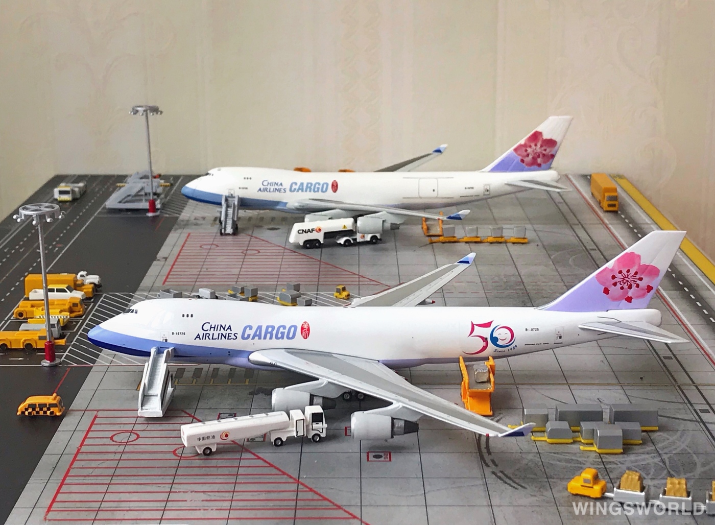 Phoenix 1:400 PH10363A China Airlines 中华航空 Boeing 747-400 B-18725