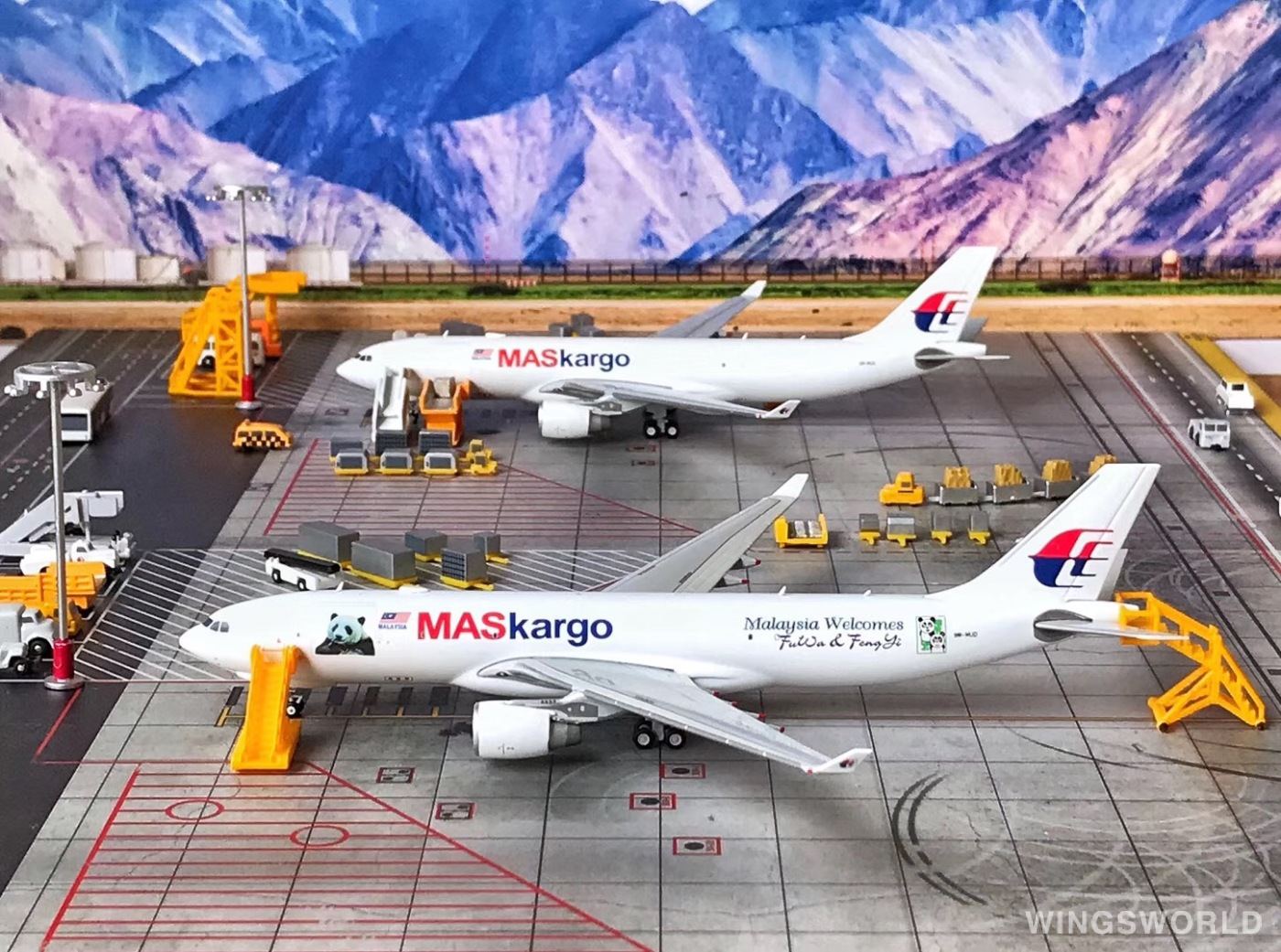 JC Wings 1:400 LH4045 Malaysia Airlines 马来西亚航空 Airbus A330-200 9M-MUD