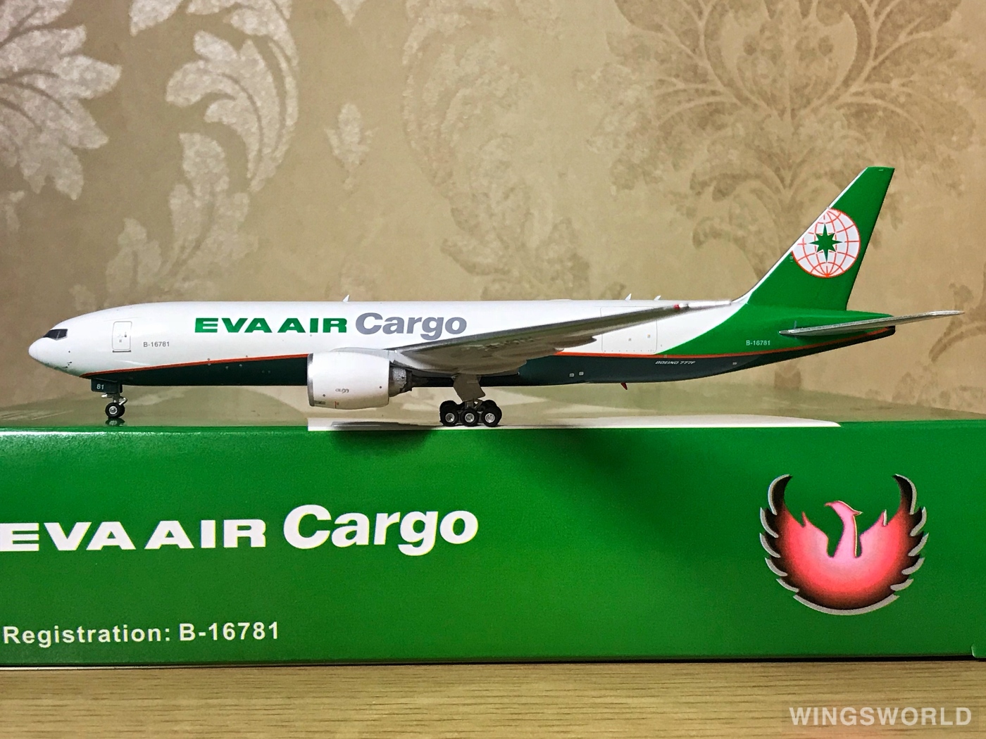 Phoenix 1:400 PH11423 EVA Air 长荣航空 Boeing 777F B-16781