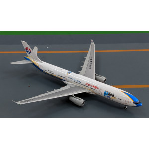 China Eastern 中国东方航空 Airbus A330-300 B-6125 新华网涂装 XX4381 JC Wings 1:400