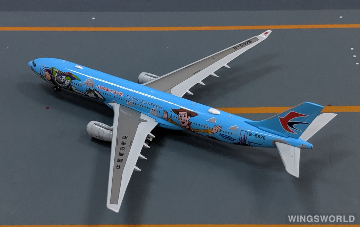 JC Wings 1:400 Airbus A330-300 China Eastern 中国东方航空EW4333001 B-5976  玩具总动员的照片作者:三十四画生- 飞机模型世界资料库