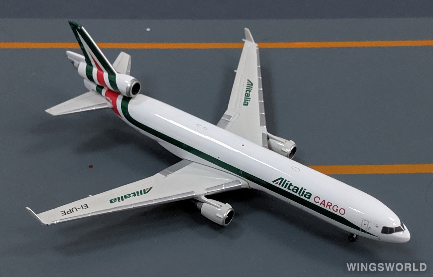 Geminijets 1:400 GJAZA935 Alitalia 意大利航空 McDonnell Douglas MD-11 EI-UPE