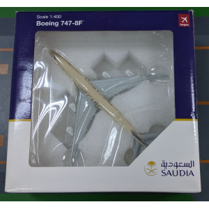 Saudia 沙特阿拉伯航空 Boeing 747-8F HZ-AI4 货机 地面状态 HG5453 Hogan 1:400
