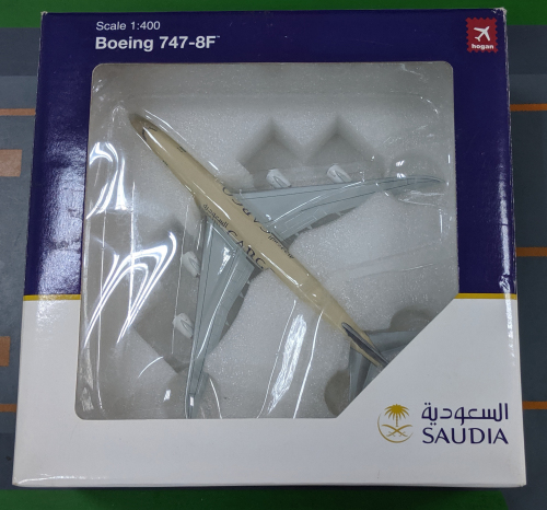Saudia 沙特阿拉伯航空 Boeing 747-8F HZ-AI4 货机 地面状态 HG5453 Hogan 1:400