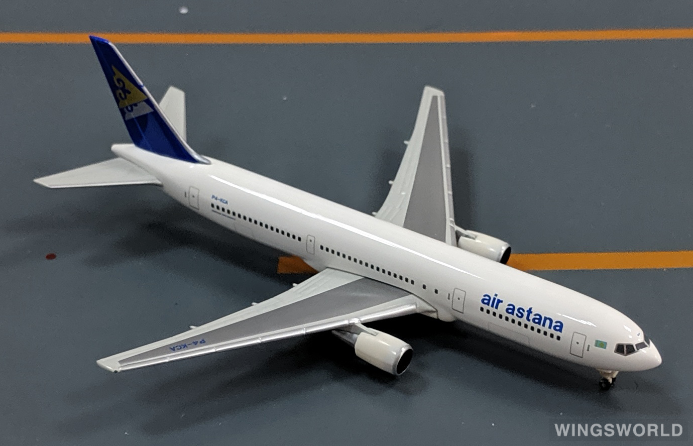 Herpa 1:500 509503 Air Astana 阿斯塔纳航空 Boeing 767-300 P4-KCA