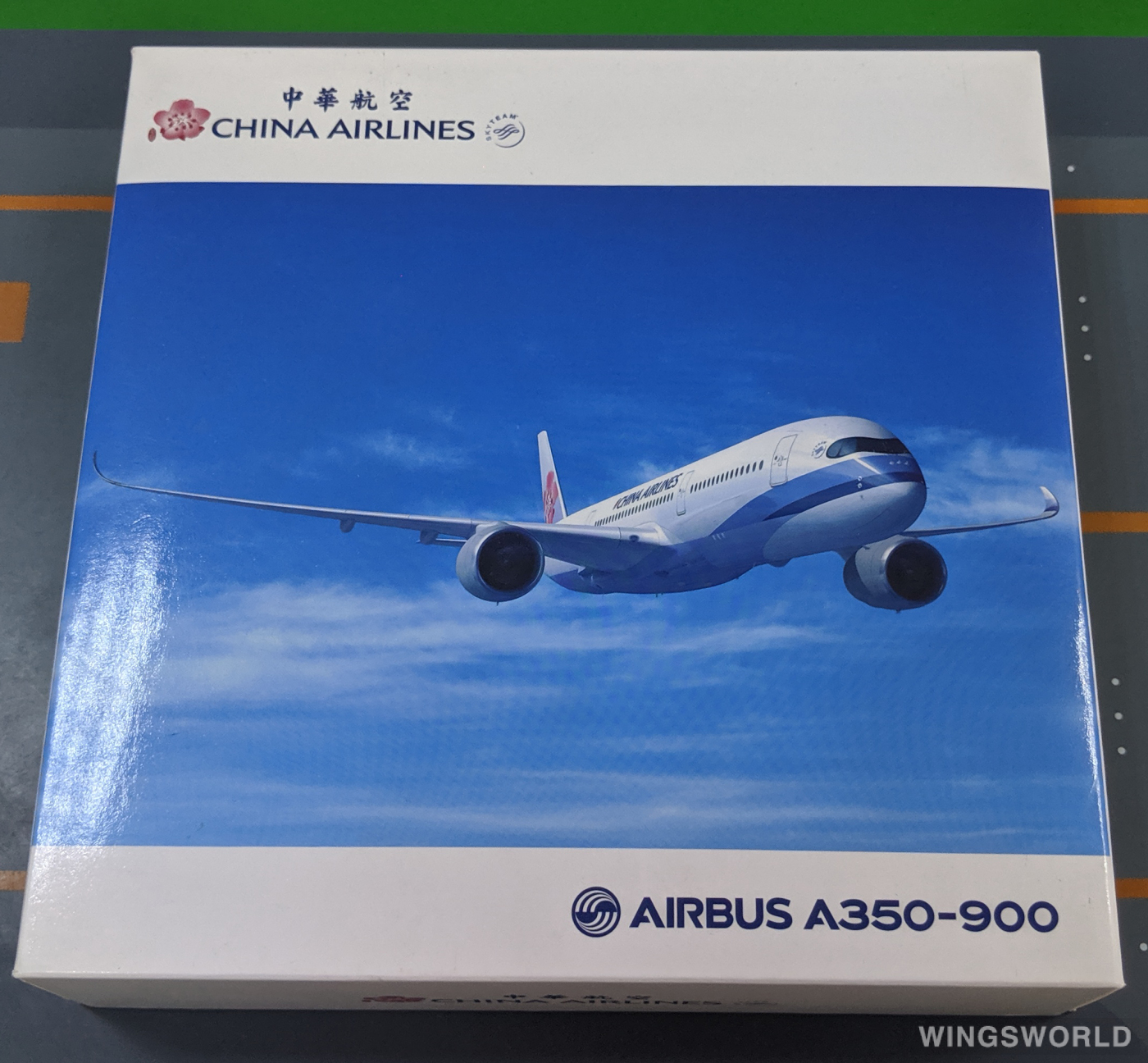 JC Wings 1:400 CI401054 China Airlines 中华航空 Airbus A350-900 B-18901