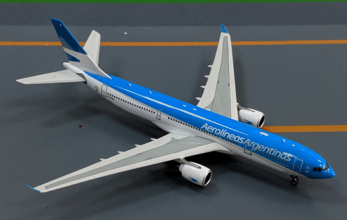 Aerolíneas Argentinas 阿根廷航空 Airbus A330-200 LV-FNI  PH10929 Phoenix 1:400