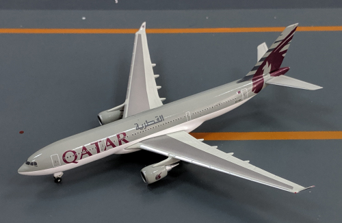 Qatar 卡塔尔航空 Airbus A330-200 A7-ACL  515702 Herpa 1:500