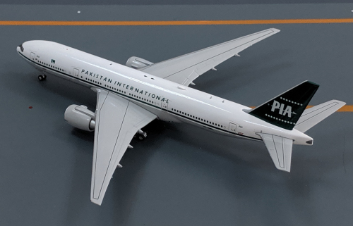 PIA 巴基斯坦航空 Boeing 777-200 AP-BMG 复古 XX4308 JC Wings 1:400