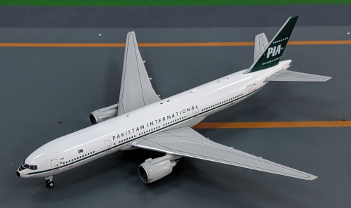 PIA 巴基斯坦航空 Boeing 777-200 AP-BMG 复古 XX4308 JC Wings 1:400