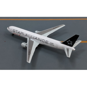 Shanghai Airlines 上海航空 Boeing 767-300 B-2570 星空联盟 56035 Dragon Models 1:400