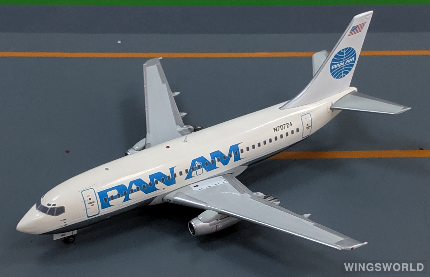 BBOX 1:200 BBOX007P Pan Am 泛美航空 Boeing 737-200 N70724