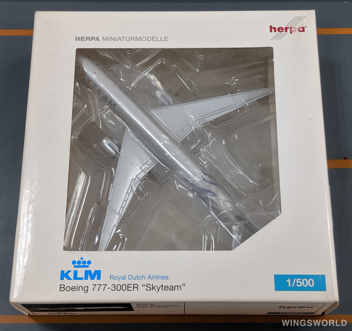 Herpa 1:500 507578 KLM 荷兰皇家航空 Boeing 777-300 PH-BVD