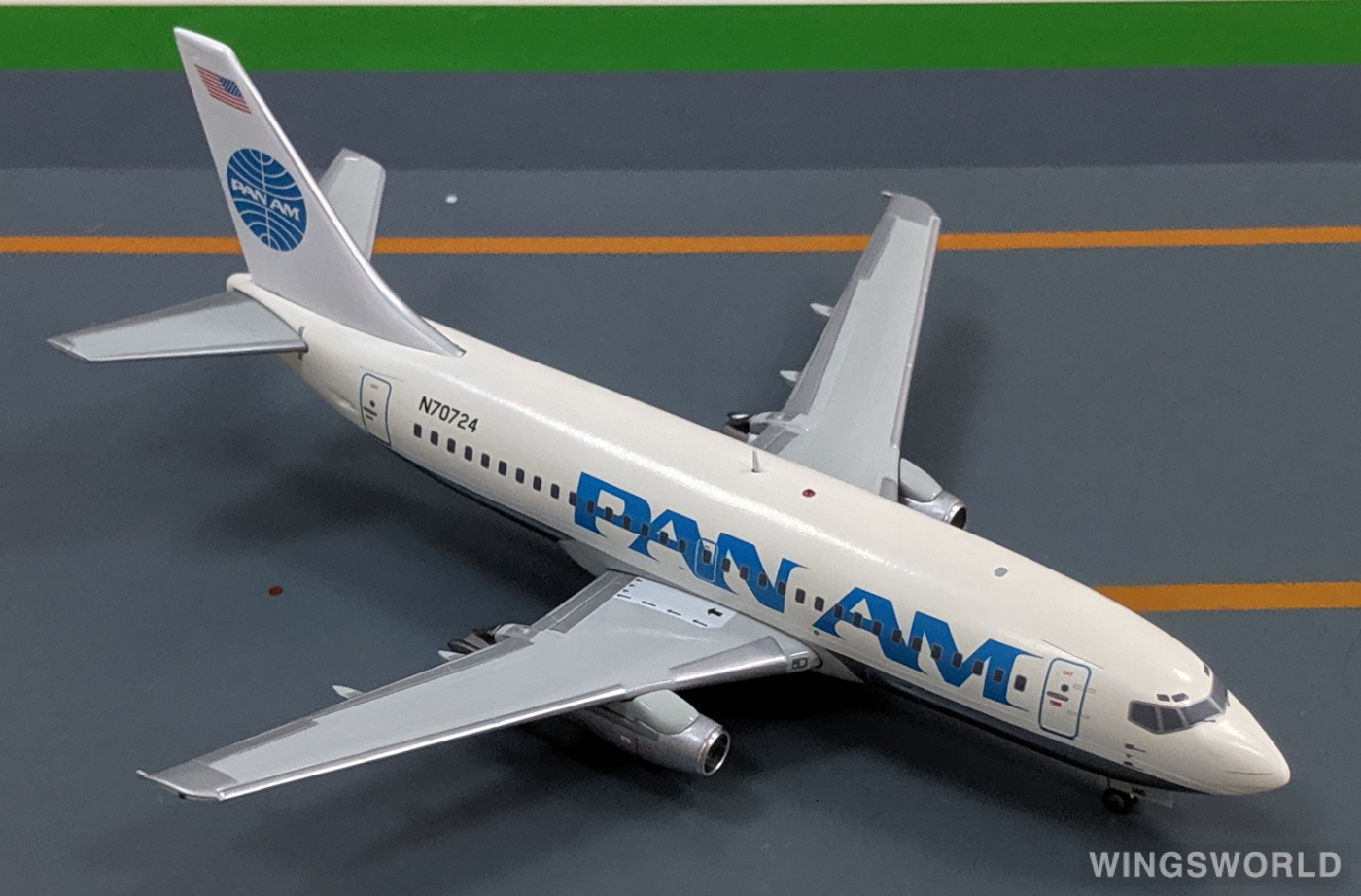 BBOX 1:200 BBOX007P Pan Am 泛美航空 Boeing 737-200 N70724