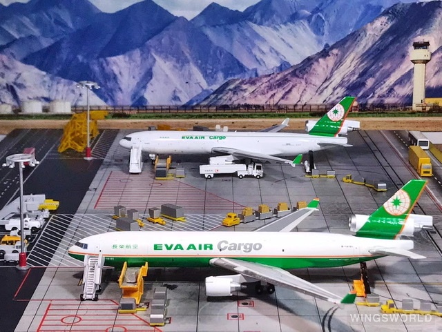 Phoenix 1:400 PH04176 EVA Air 长荣航空 McDonnell Douglas MD-11 B-16101