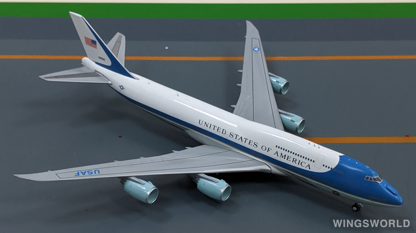 Geminijets 1:400 GJAFO1666 USAF 美国空军 Boeing 747-8i 38000