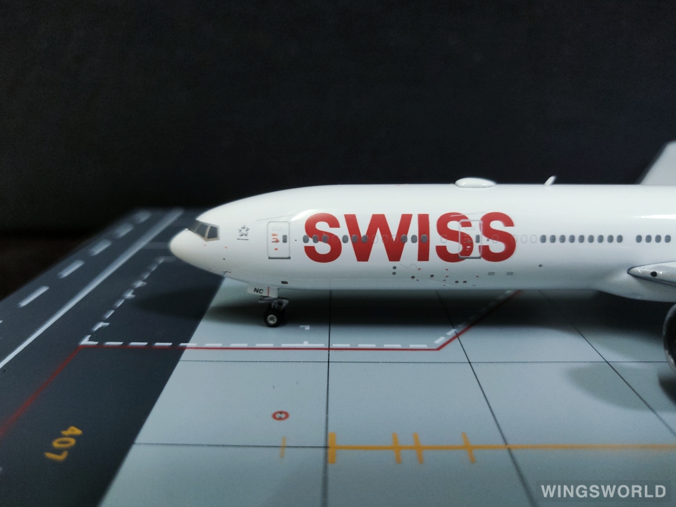 Phoenix 1:400 PH11266 Swiss 瑞士国际航空 Boeing 777-300ER HB-JNC