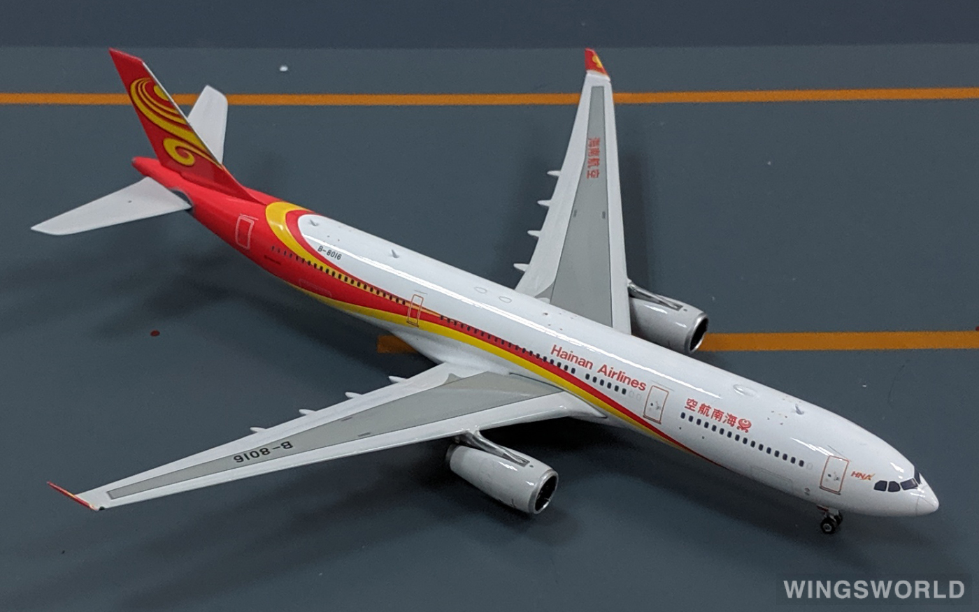 海南航空 ph11428 b-8016 的照片 作者:tomi - 飞机模型世界资料库
